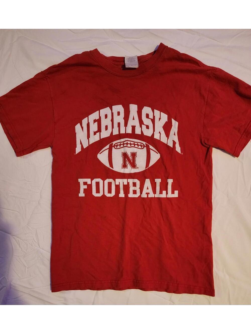 Vintage Nebraska Cornhuskers Gildan Tshirt Men's Size Small